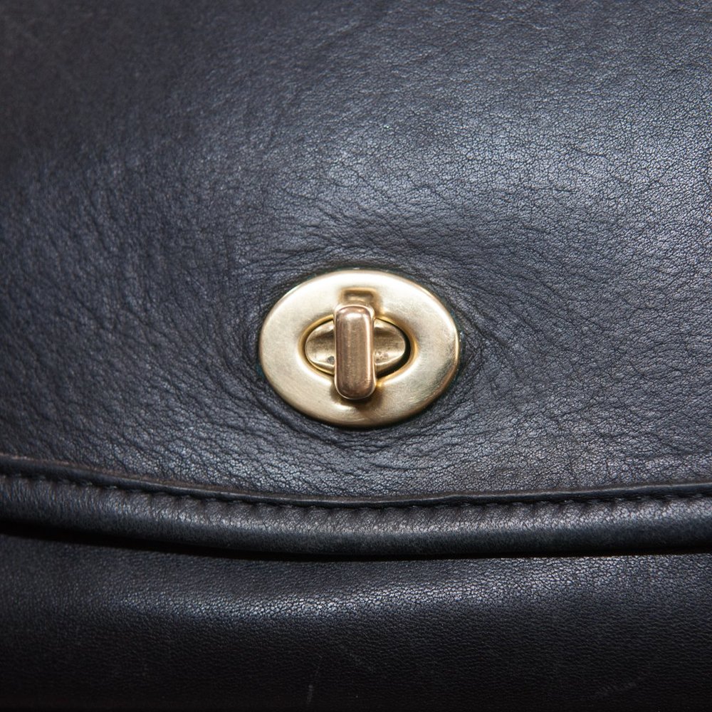 Coach Black City Bag  (F2P 9790) - Picture 8 of 13